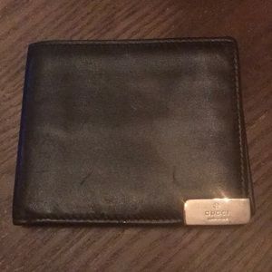 💯 authentic Gucci wallet